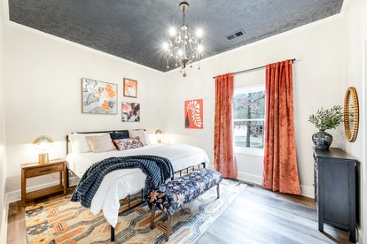 Stunning Rental with Hot-Tub, Theater Room and Great Landscape in Tennessee - Sevierville, Tennessee - glamping.directory