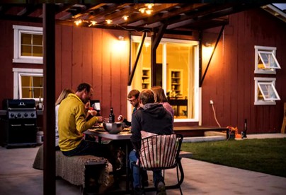 Luxurious Pet-Friendly Vacation Rental close to Mirror Lake in Kamas, Utah - Kamas, Utah - glamping.directory