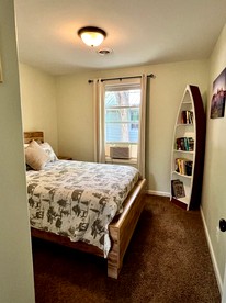 Group Cabin Fully Furnished with Equipped Deck in South Dakota - Hot Springs, South Dakota - glamping.directory