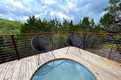 Deluxe Glamping Austin, Ideal for a Romantic Vacation in Texas - Marble Falls, Texas - glamping.directory