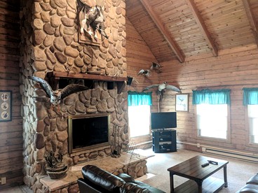 Spacious Vacation Cabin near Lac Qui Parle Lake in Dawson, Minnesota - Dawson, Minnesota - glamping.directory
