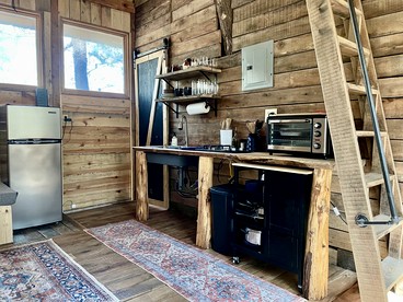 Rustic Tree House Nestled in the Heart of Ouachita National Forest, Arkansas - Boles, Arkansas - glamping.directory