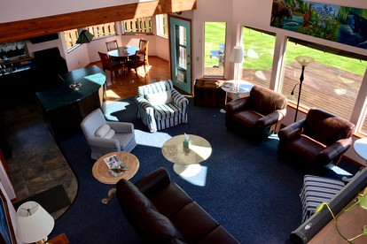 Stunning Beachside Vacation Rental for Family or Group Glamping Escapes to Alaska - Homer, Alaska - glamping.directory