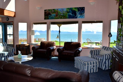 Stunning Beachside Vacation Rental for Family or Group Glamping Escapes to Alaska - Homer, Alaska - glamping.directory