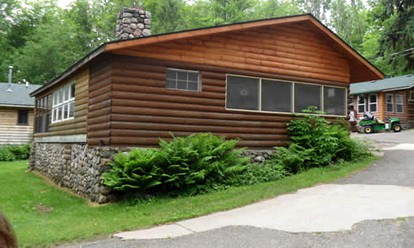 Lakeside Log Cabin Rental within Easy Reach of Chequamegon Bay, Wisconsin - glamping.directory