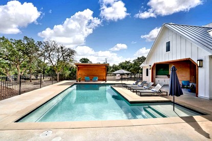 Luxury Cabin for Four for Texas Glamping Retreat - Wimberley, Texas - glamping.directory