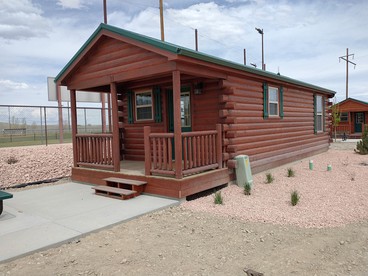 Amish-Built Utah Cabin Getaway at a Great Resort - glamping.directory