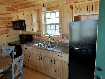 Amish-Built Utah Cabin Getaway at a Great Resort - Huntington, Utah - glamping.directory