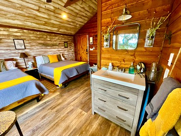 Tranquil Dripping Springs Vacation Rental Ideal for Texas Getaways - Dripping Springs, Texas - glamping.directory