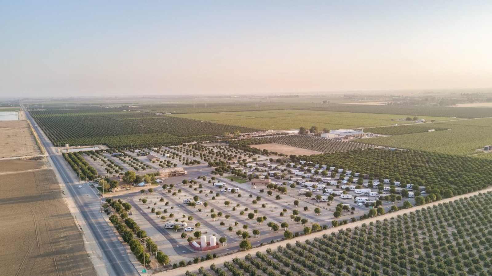 Orange Grove RV Park - Bakersfield, California - glamping.directory
