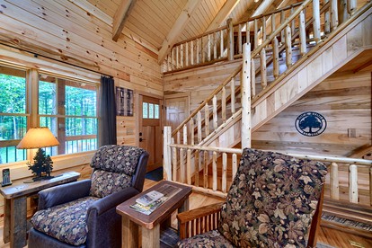 Lovely Logan Log Cabin Retreat for Family and Group Glamping in Ohio - Logan, Ohio - glamping.directory