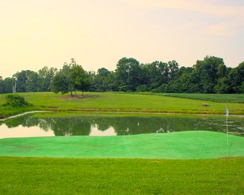 Spacious Vacation Rental for Large Groups on the Edge of Hoosier National Forest, Indiana - French Lick , Indiana - glamping.directory