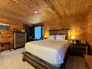 Spectacular Cabin with Retro Games and Awesome Sights in Madison, New Hampshire - Madison, New Hampshire - glamping.directory
