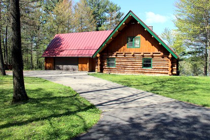 Amazing Lakefront Cabin with Game Room and Fire Pit in Stevens Point, Wisconsin - glamping.directory