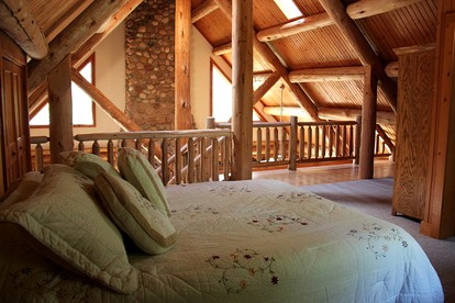Amazing Lakefront Cabin with Game Room and Fire Pit in Stevens Point, Wisconsin - Stevens Point, Wisconsin - glamping.directory