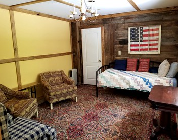 Barn Loft - Crumpler, North Carolina - glamping.directory