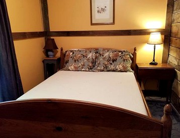 Barn Loft - Crumpler, North Carolina - glamping.directory