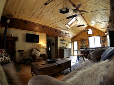 Charming Cabin Rental with Wood-Burning Stove in Eldora, Colorado - Nederland, Colorado - glamping.directory