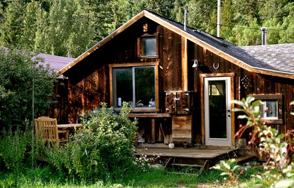 Charming Cabin Rental with Wood-Burning Stove in Eldora, Colorado - glamping.directory