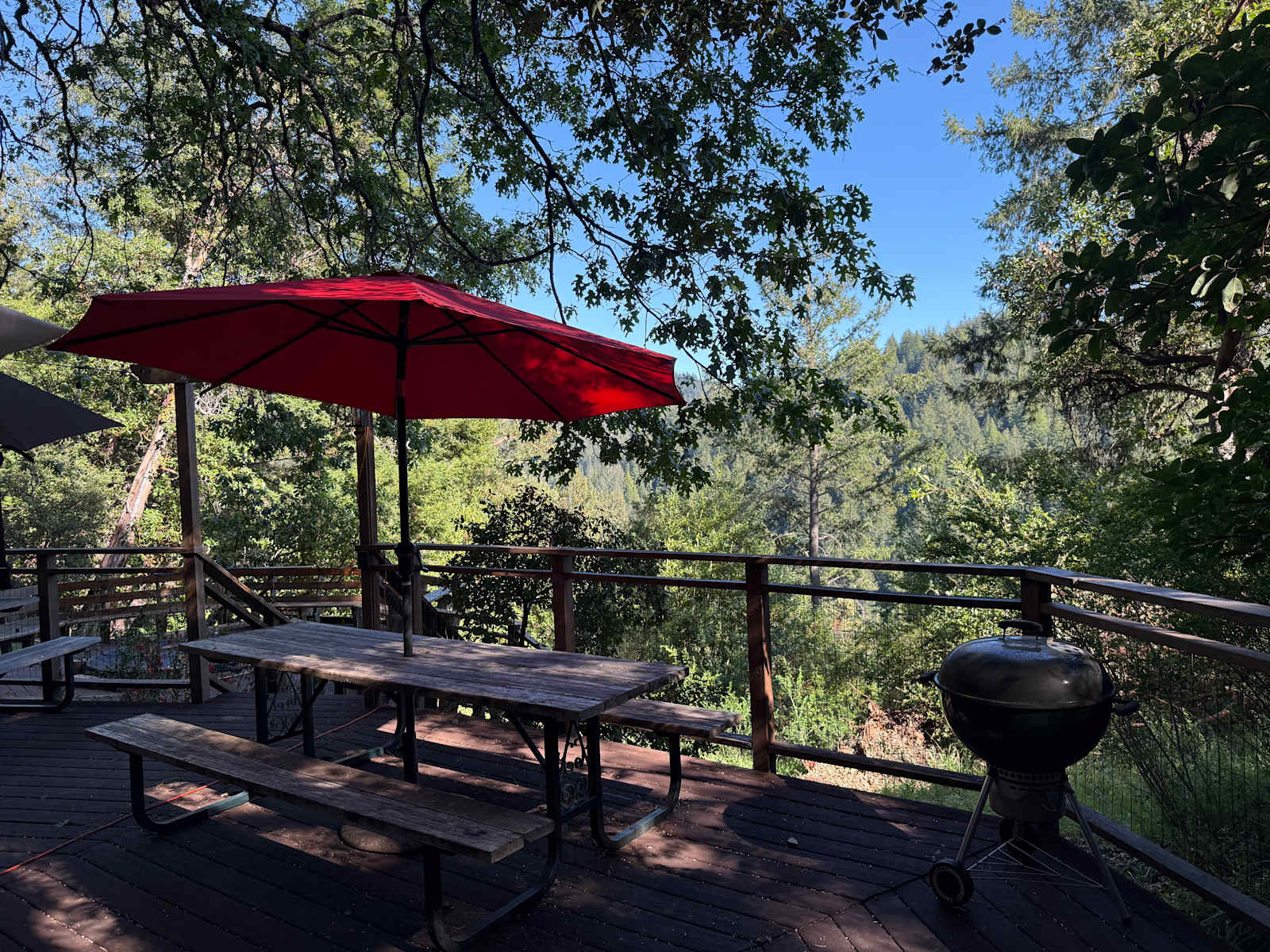 Double Bear - Lexington Hills, California - glamping.directory