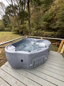 Cozy Tiny Cabin by the Creek for a Unique Pet-Friendly Getaway in Hillsville, Virginia - Hillsville, Virginia - glamping.directory