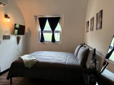 Unique Earth Home Stay with Pet Goats and Fishing Pond near Lake Gaston NC - Littleton, North Carolina - glamping.directory