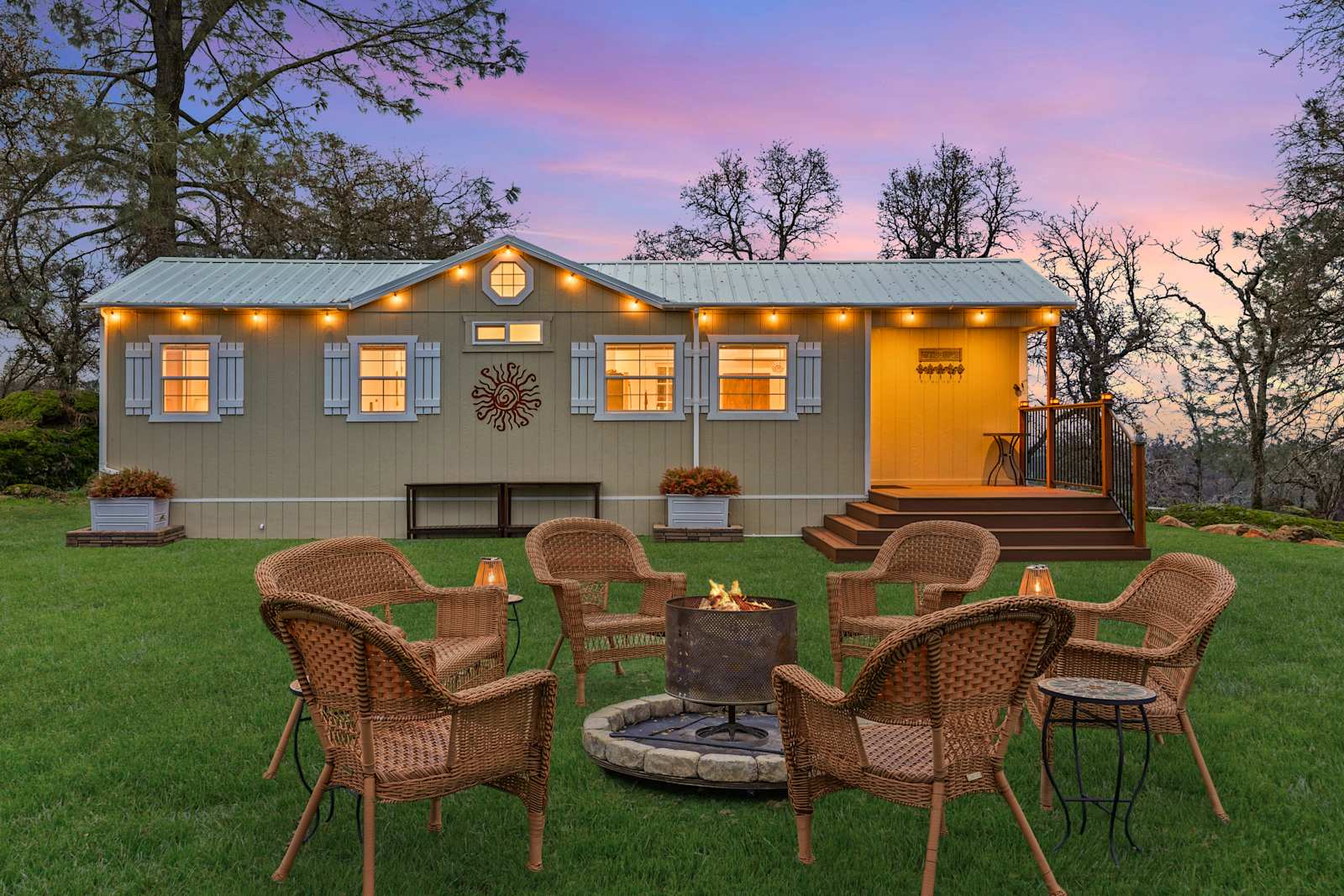 Sunset Oaks Ranch Casita - Smartsville, California - glamping.directory