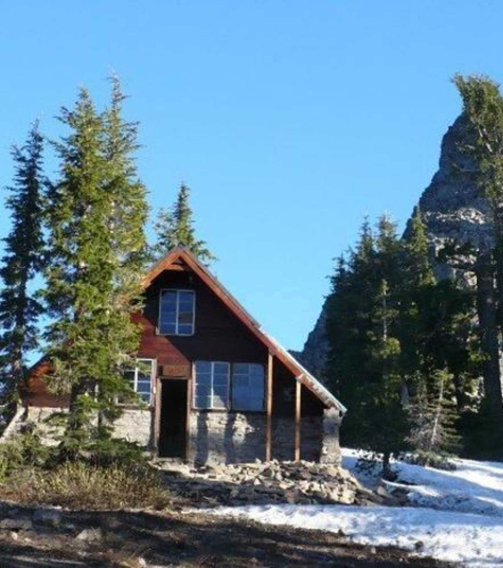 Benson Hut - Soda Springs, California - glamping.directory