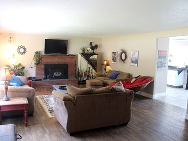 Unique Cottage Getaway on Farm in Oak Harbor, Washington - Oak Harbor, Washington - glamping.directory