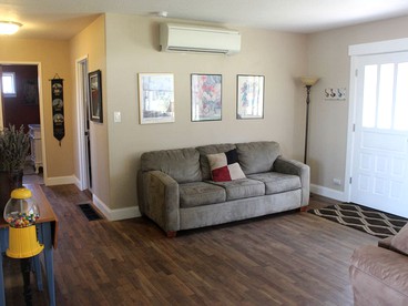 Unique Cottage Getaway on Farm in Oak Harbor, Washington - Oak Harbor, Washington - glamping.directory