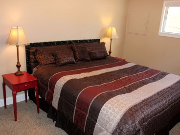 Unique Cottage Getaway on Farm in Oak Harbor, Washington - Oak Harbor, Washington - glamping.directory