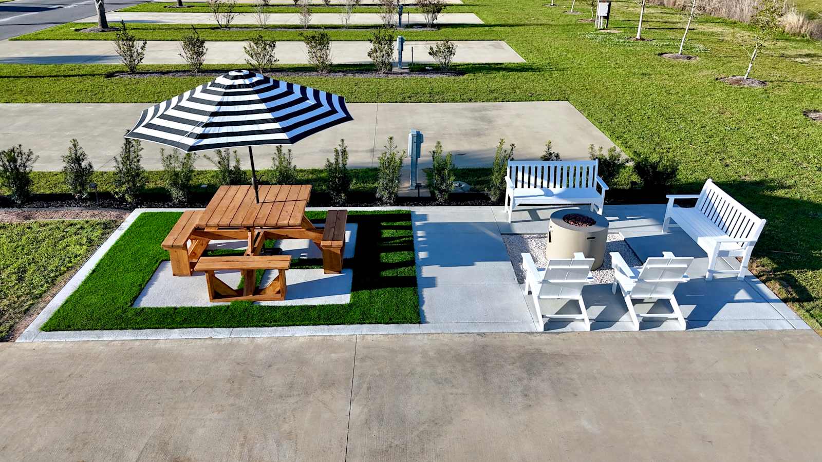 Grand Riviera RV Resort - Foley, Alabama - glamping.directory