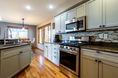 Relaxing Coastal Getaway with Bay Views in Blaine, Washington - Blaine, Washington - glamping.directory