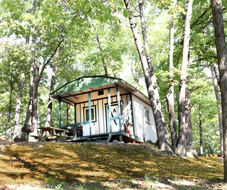 Small Glamping Cabin with Pool Access in the Ozark Mountains near Marvel Cave - Branson, Missouri - glamping.directory