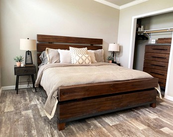 Remarkable Tiny House, Texas Vacations for Families - Willis, Texas - glamping.directory