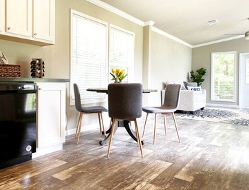 Remarkable Tiny House, Texas Vacations for Families - Willis, Texas - glamping.directory