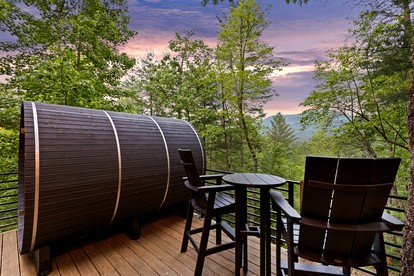 Spectacular Cabin with Incredible Living Areas Cherry Log, Georgia - Cherry Log, Georgia - glamping.directory