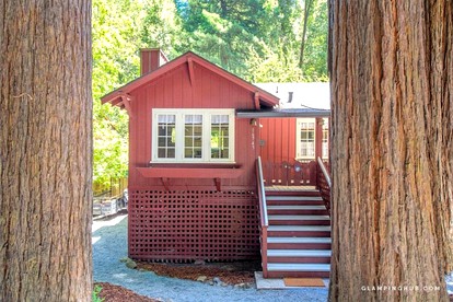 Charming Cabin Rental with Easy Access to the River in Guerneville, California - Guerneville, California - glamping.directory