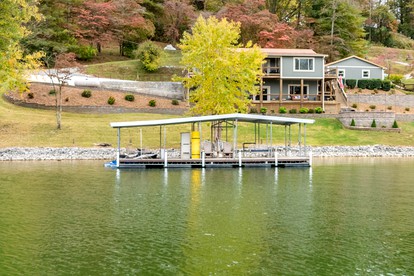 Lynchburg's Best-Kept Secret: A Unique Rental with Private Dock and Open Water Views - Lynchburg, Tennessee - glamping.directory