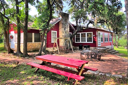 Peaceful Bandera Accommodation Perfect for Texas Hill Country Getaways - glamping.directory