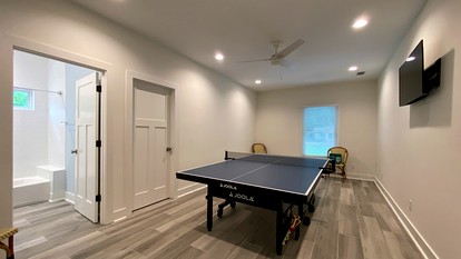 Beautiful Modern Cottage with Ping Pong Table in Jekyll Island, Georgia - Jekyll Island, Georgia - glamping.directory