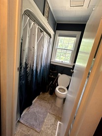 Countryside Cabin Incredible for Outdoor Activities in McMinnville, Tennessee - McMinnville, Tennessee - glamping.directory