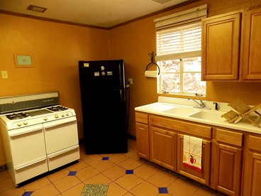 Tranquil Eclectic Vacation Rental with Spectacular Cliff Views by Arizona's Coronado Trail - Clifton, Arizona - glamping.directory