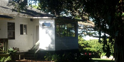Cozy Vacation Getaway Surrounded by Lush Gardens in Maui, Hawaii - Makawao, Hawaii - glamping.directory