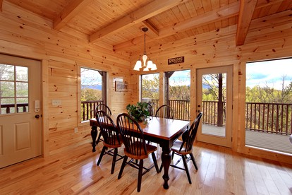 Secluded Rental Cabin with a Hot Tub near Gatlinburg, Tennessee - Gatlinburg, Tennessee - glamping.directory