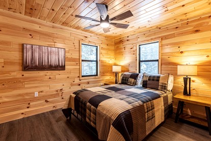 Cozy Cabin with Fire Pit on Lake Superior in Paradise, Michigan - Paradise, Michigan - glamping.directory
