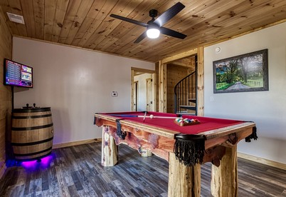 Stunning Lakefront Cabin with Hot Tub and Pool Table on Douglas Lake in Dandridge, Tennessee - Dandridge, Tennessee - glamping.directory