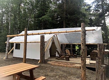 Pet-Friendly Safari Tent in Forks, near The Butchart Gardens, Perfect for a Weekend to Disconnect - Forks, Washington - glamping.directory