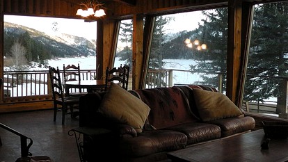 Spectacular Nature Retreat Perfect for Large Groups near Durango, Colorado - Durango, Colorado - glamping.directory