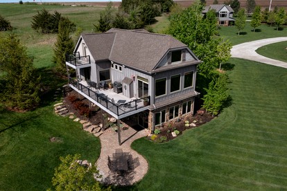 Gorgeous and Modern Cabin Rental with Lake Views near Omaha, Nebraska - Wahoo, Nebraska - glamping.directory
